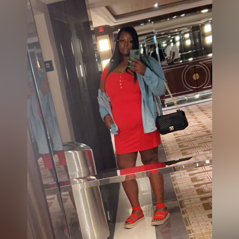 Meet your Posher, Ebonie